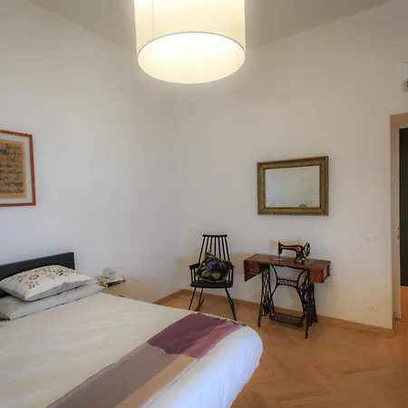 Irome Suites - Design 로마